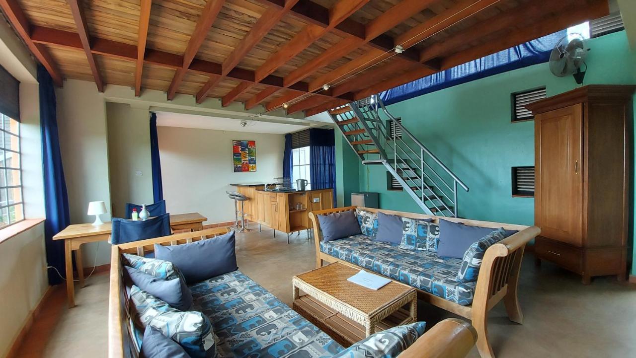 Yellow Haven Lodge Kampala Ngoại thất bức ảnh