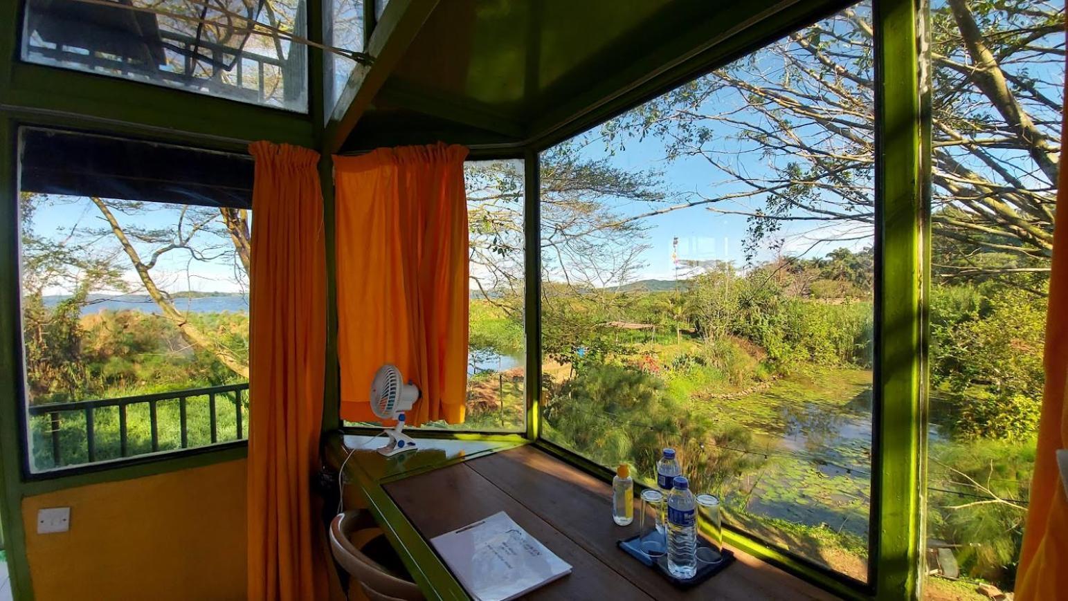 Yellow Haven Lodge Kampala Ngoại thất bức ảnh