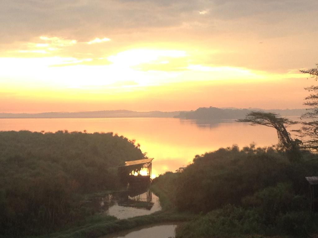 Yellow Haven Lodge Kampala Ngoại thất bức ảnh