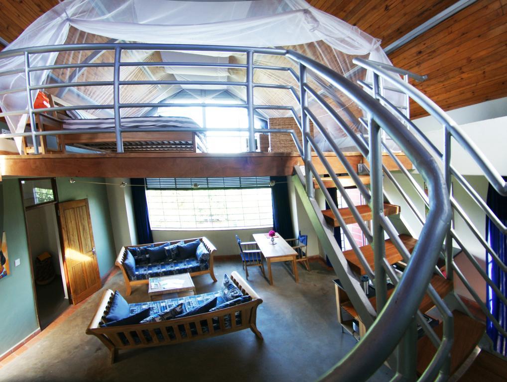 Yellow Haven Lodge Kampala Ngoại thất bức ảnh